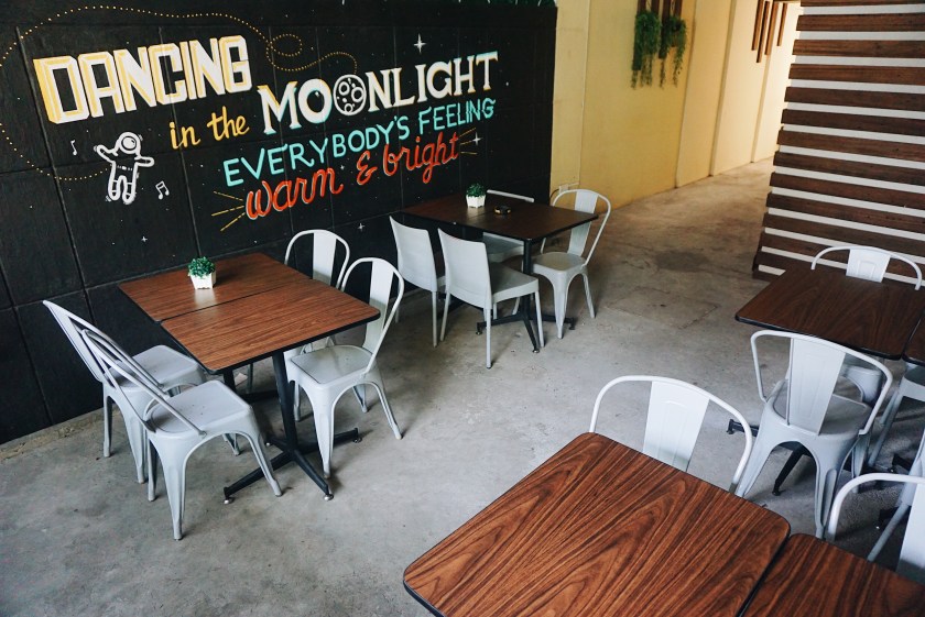 [NEW DISHES] Main Street - Kapitolyo