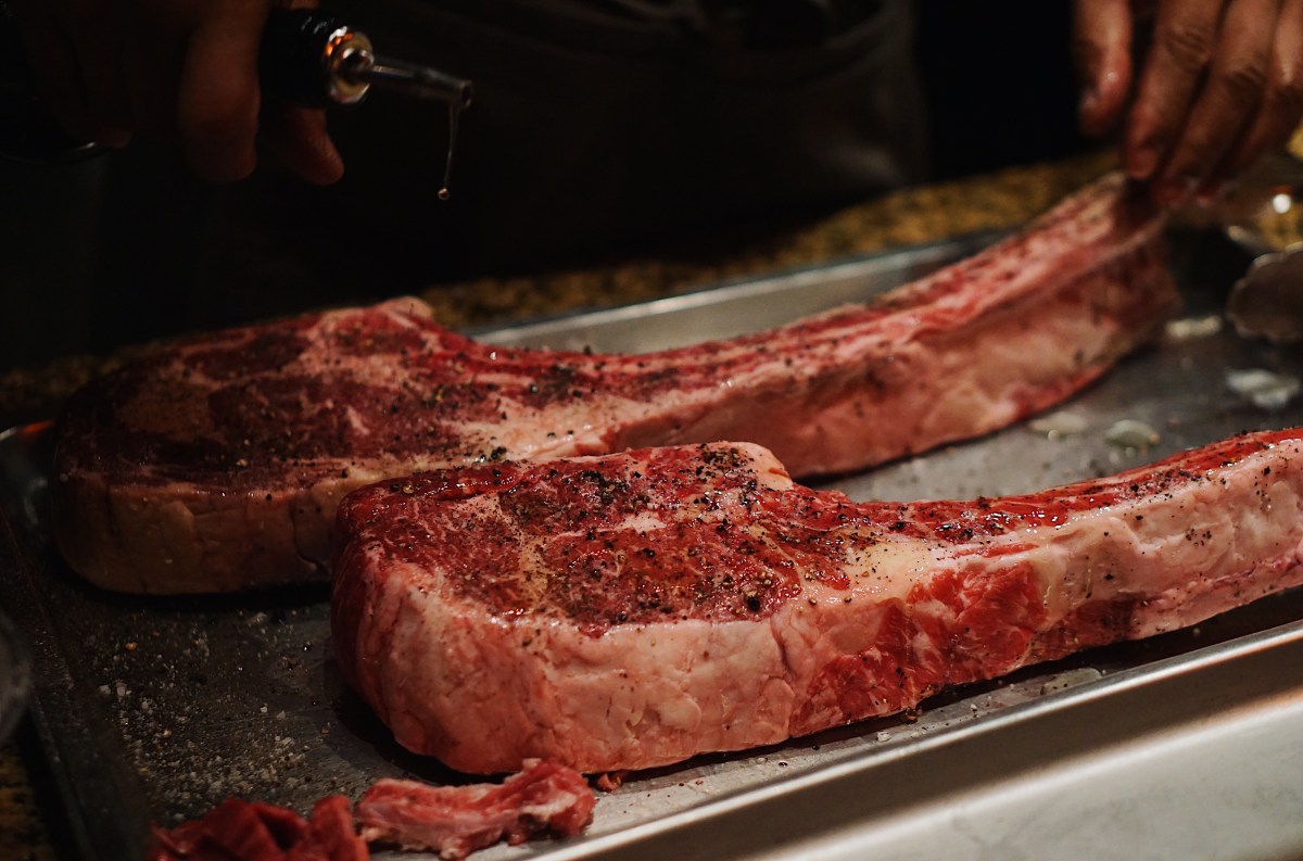 Raw Beef and Tomahawk Steak at The Fireplace – New World Manila&nbsp;Bay