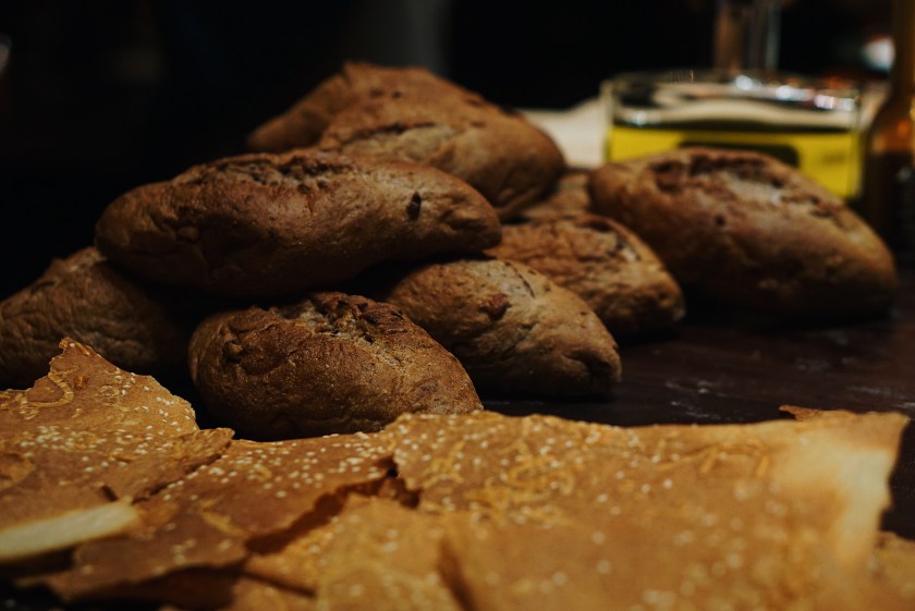 raw-beef-and-tomahawk-steak-at-the-fireplace-new-world-manila-bay