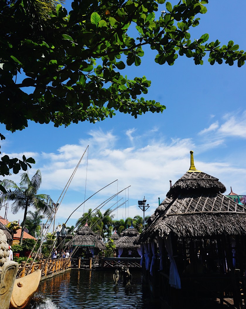 boodle-fight-at-isdaan-floating-restaurant-gerona-tarlac