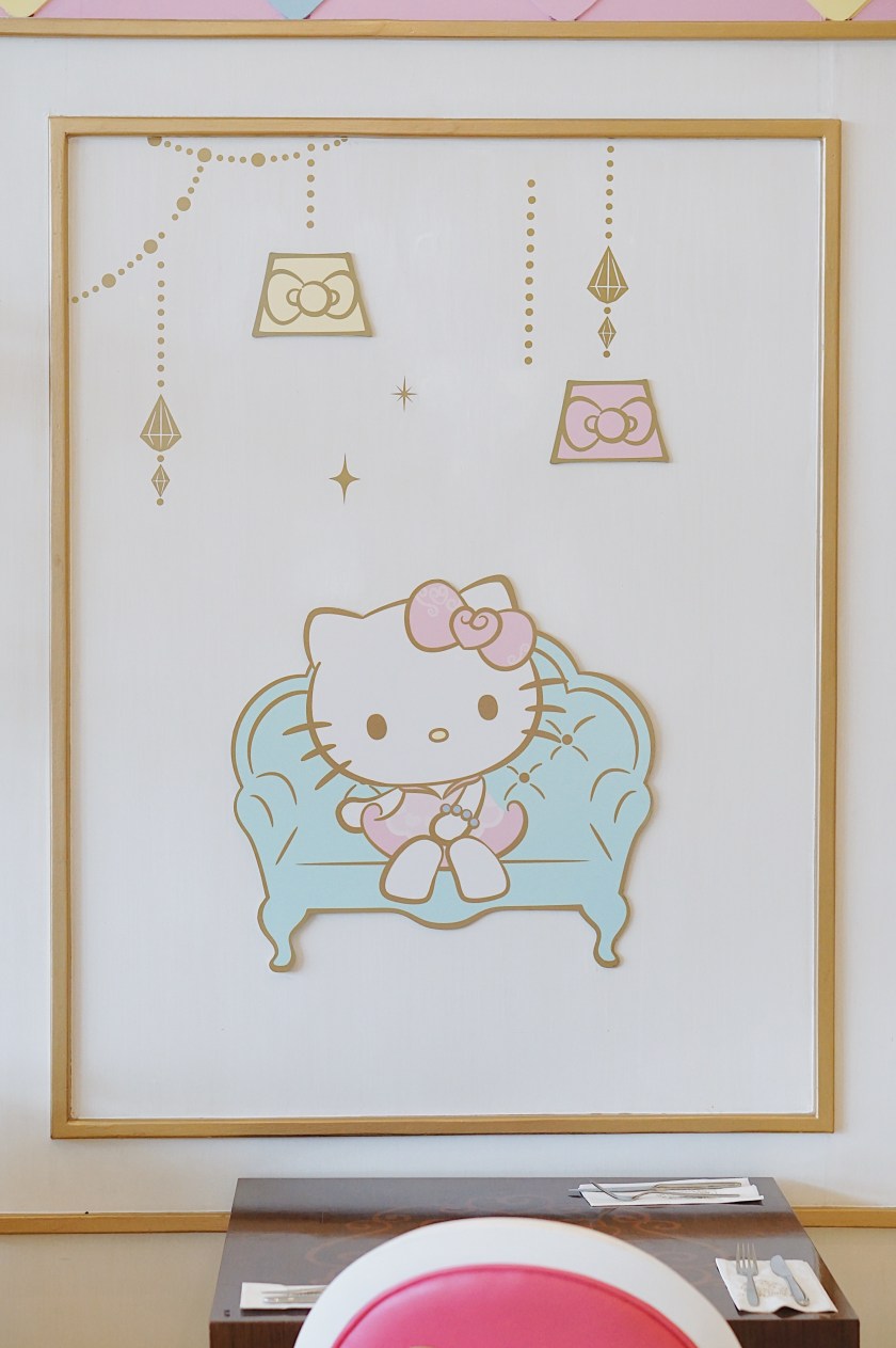 hello-kitty-cafe-manila-uptown-mall-bgc