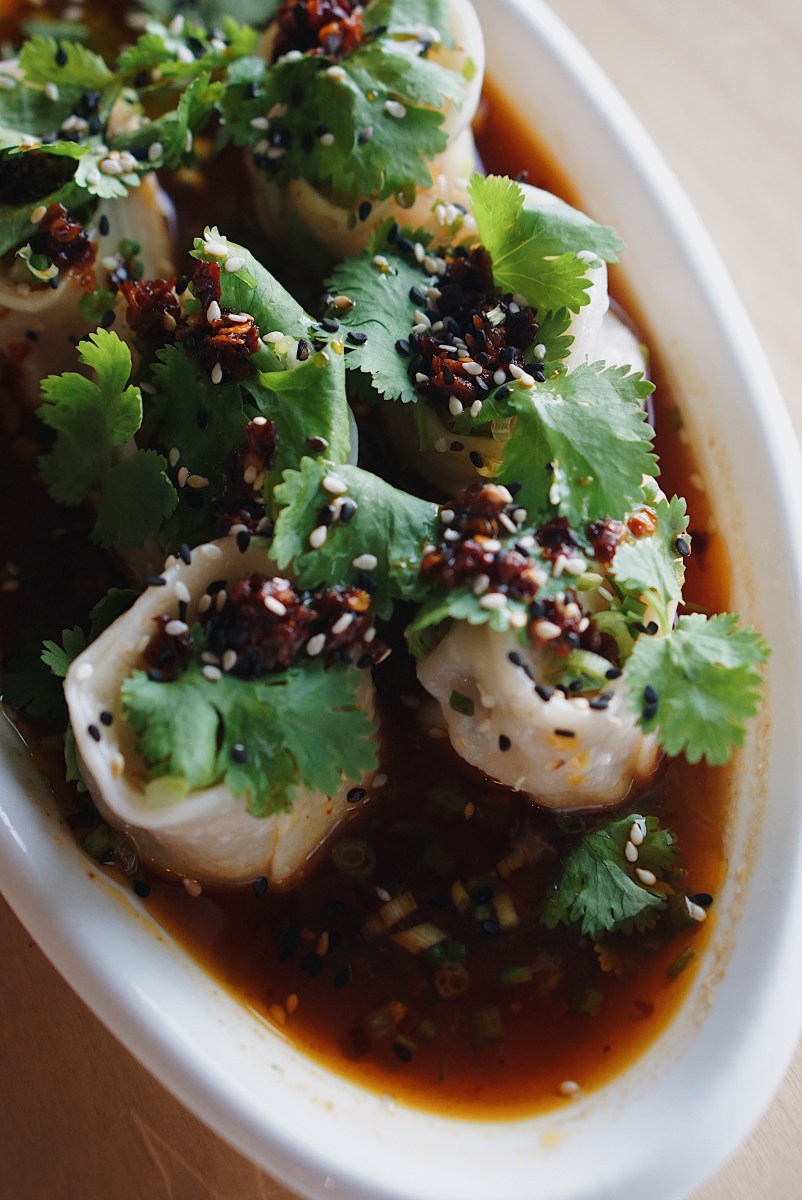 hole-in-the-wall-famry-taiwanese-street-food