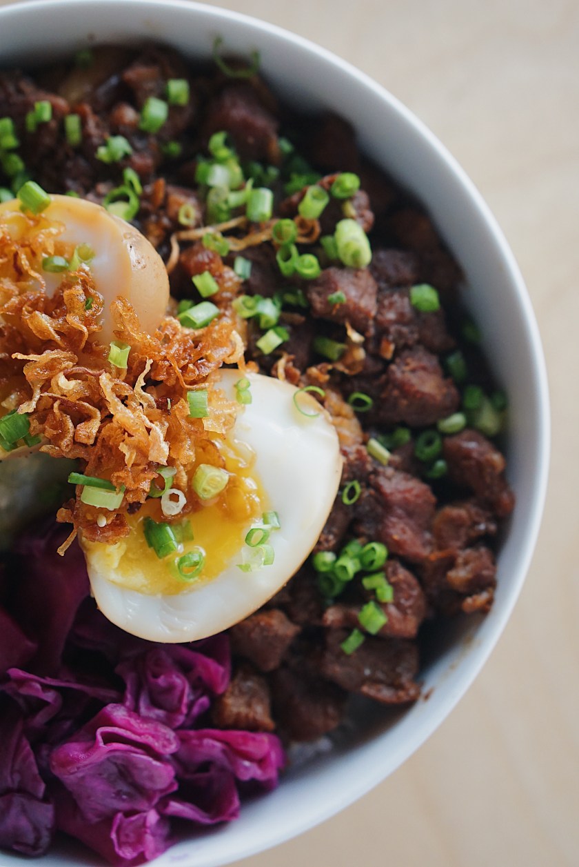 hole-in-the-wall-famry-taiwanese-street-food