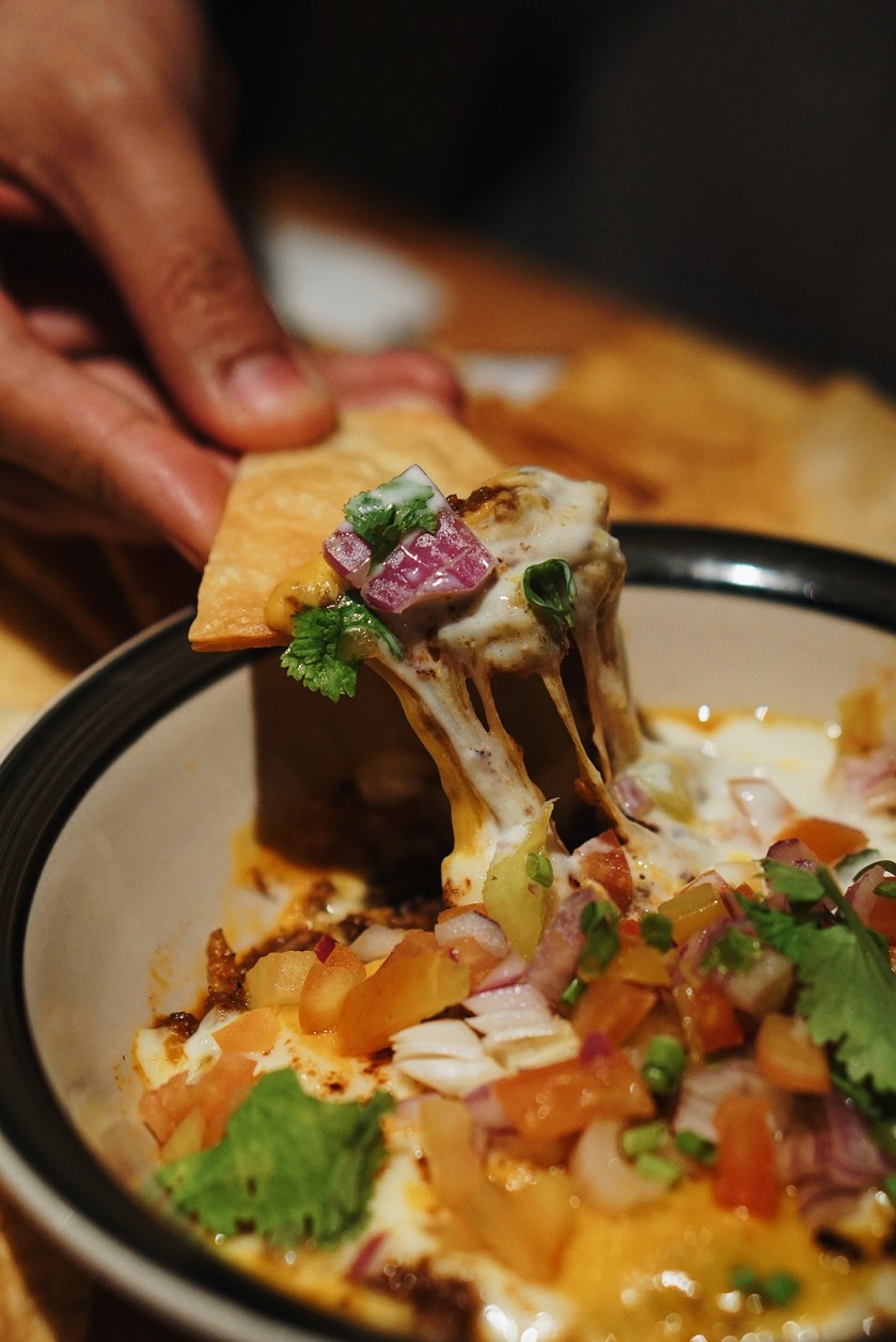 bgc-eats-bad-late-night-breakfast-bar-uptown-bonifacio