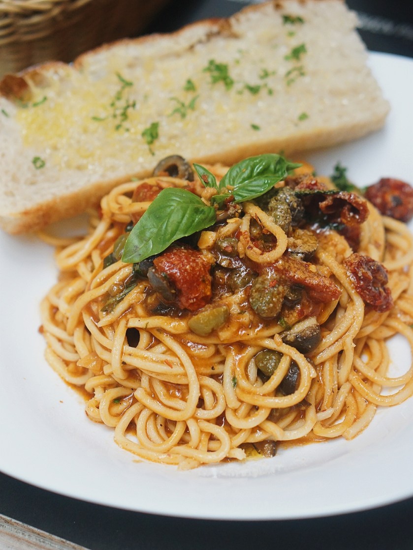 greenbelt-pizza-and-pasta-at-bistro-ravioli