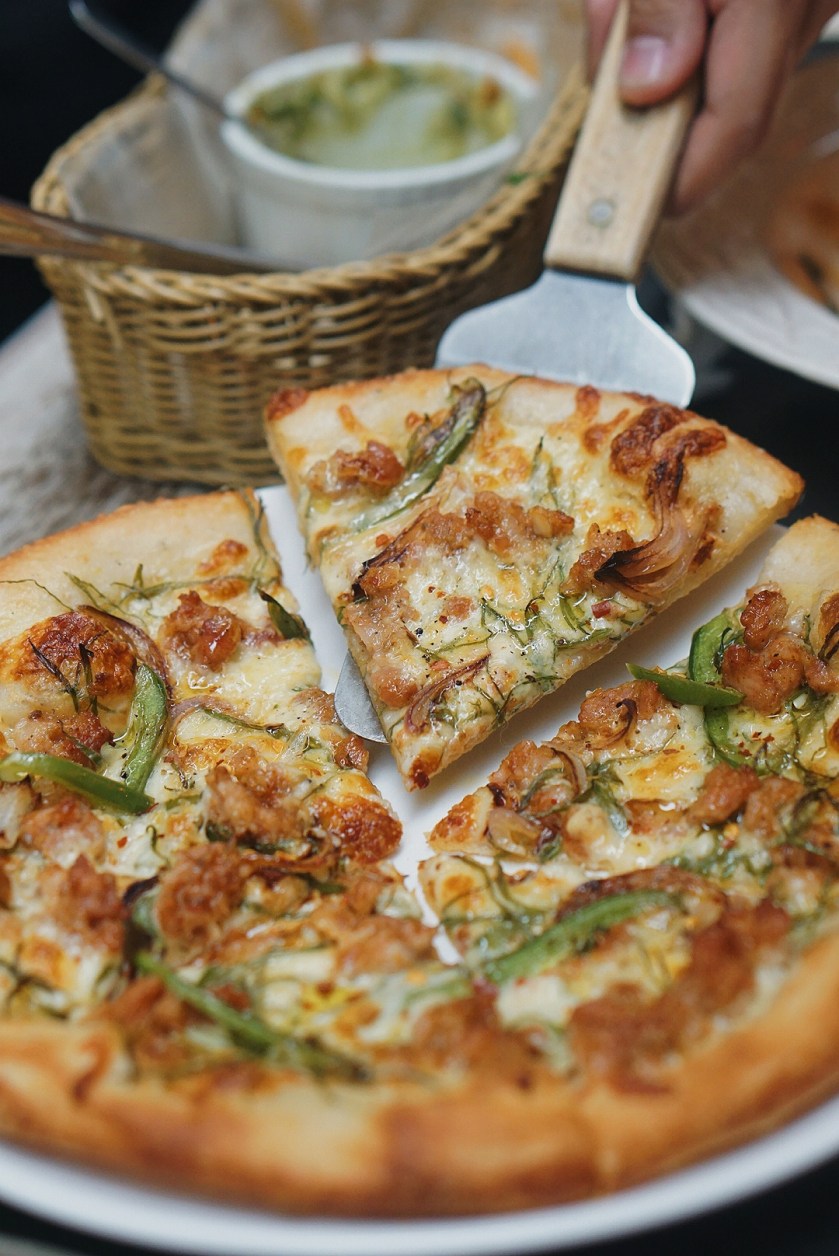 greenbelt-pizza-and-pasta-at-bistro-ravioli