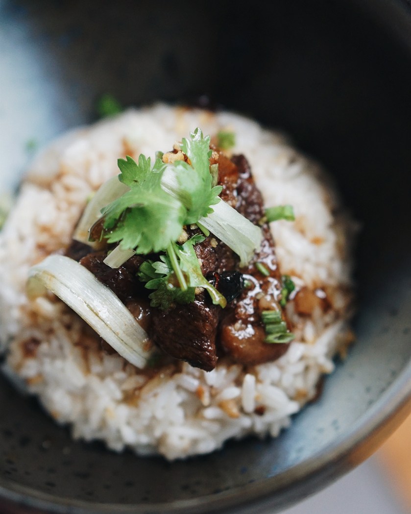 shangri-la-the-fort-high-street-cafes-signature-breakfast-dishes