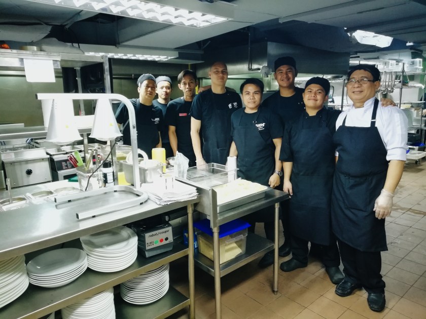 bgc-eats-italian-comfort-food-at-buca-di-beppo