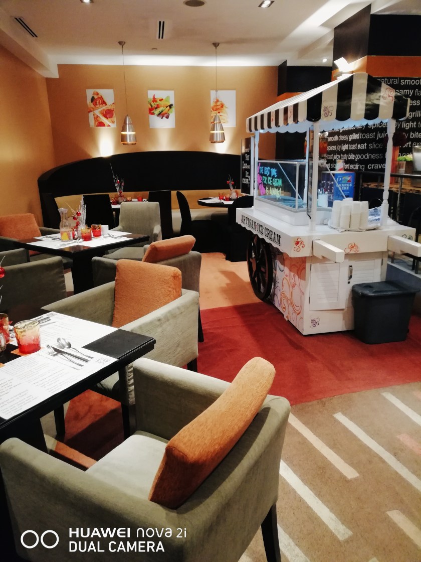 hotel-jen-manila-christmas-buffet-at-latitude