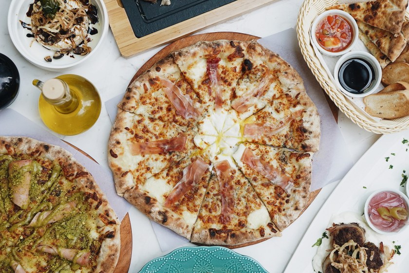 uptown-bonifacio-italian-feast-at-mamma-mia