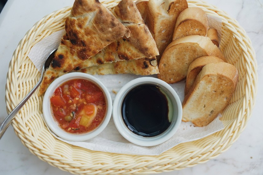 uptown-bonifacio-italian-feast-at-mamma-mia