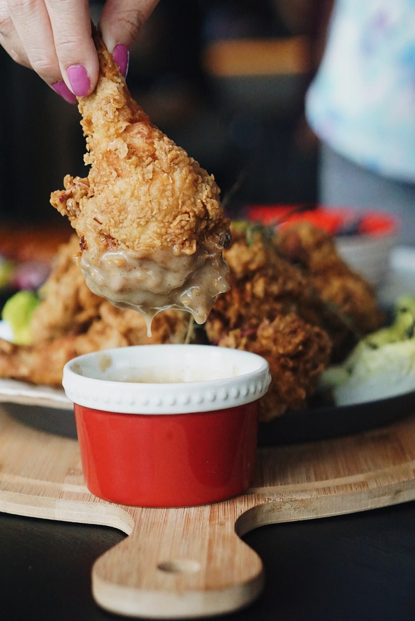 mimi-bros-crossroads-bgc