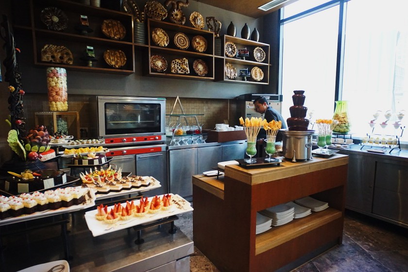 holiday-day-inn-makati-rustic-mornings-and-flavors-sunday-brunch