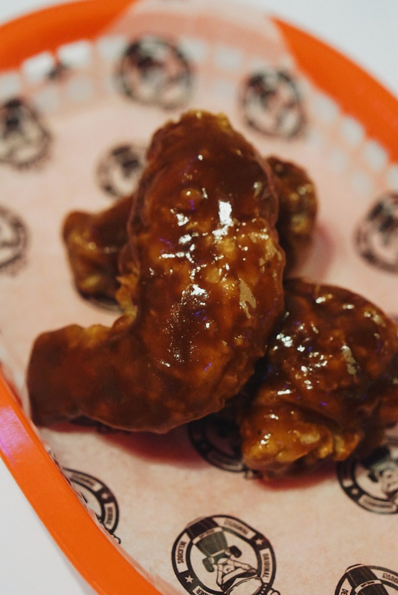 uptown-mall-burgers-and-wings-at-scott-burger-pnc