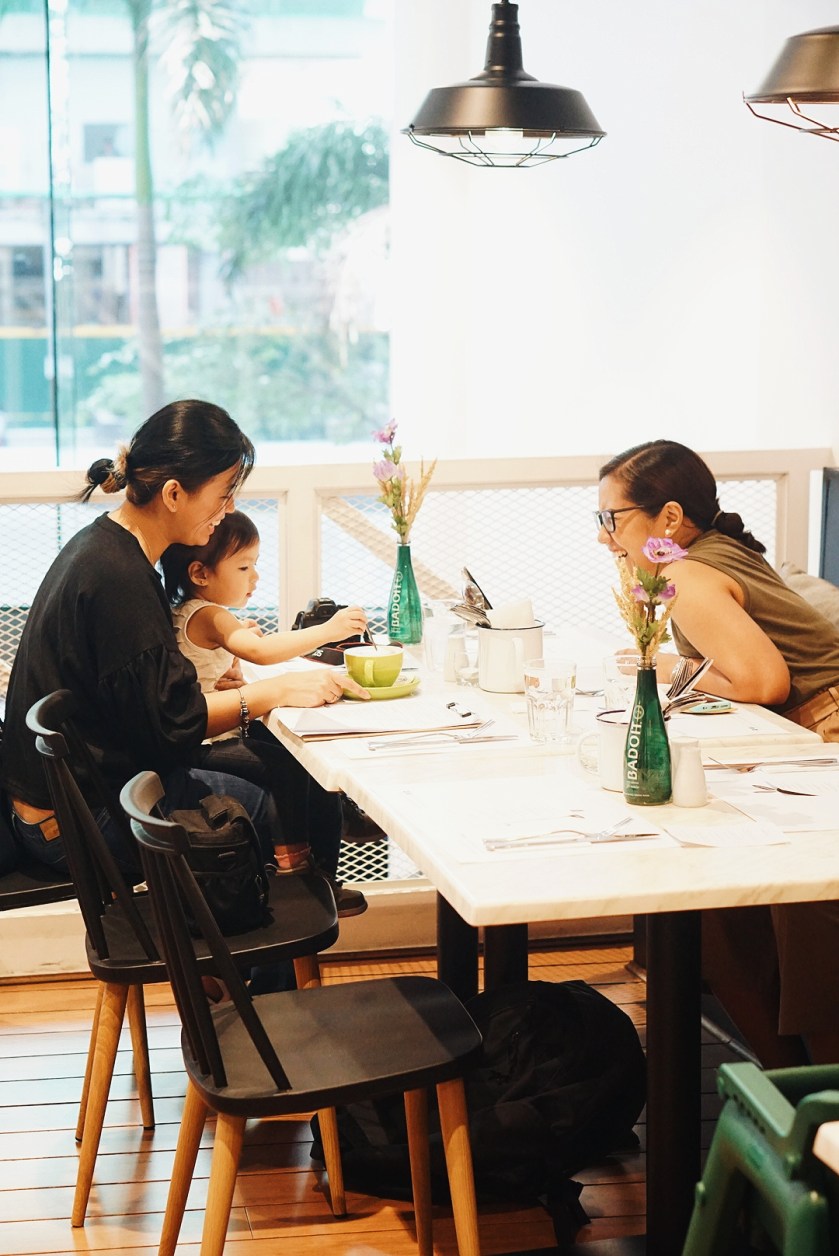 makati-eats-mediterranean-cuisine-at-extra-virgin-milano-residences