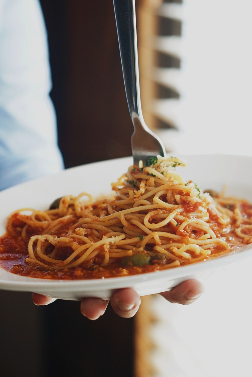 ag-new-world-manila-bay-all-you-can-eat-at-market-cafe