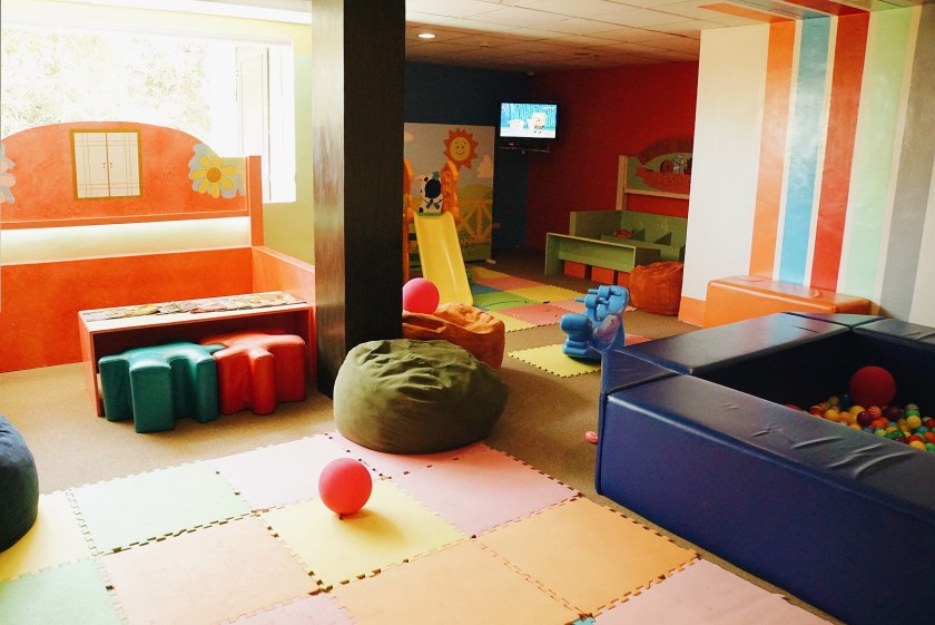 eat-and-explore-taal-vista-hotel