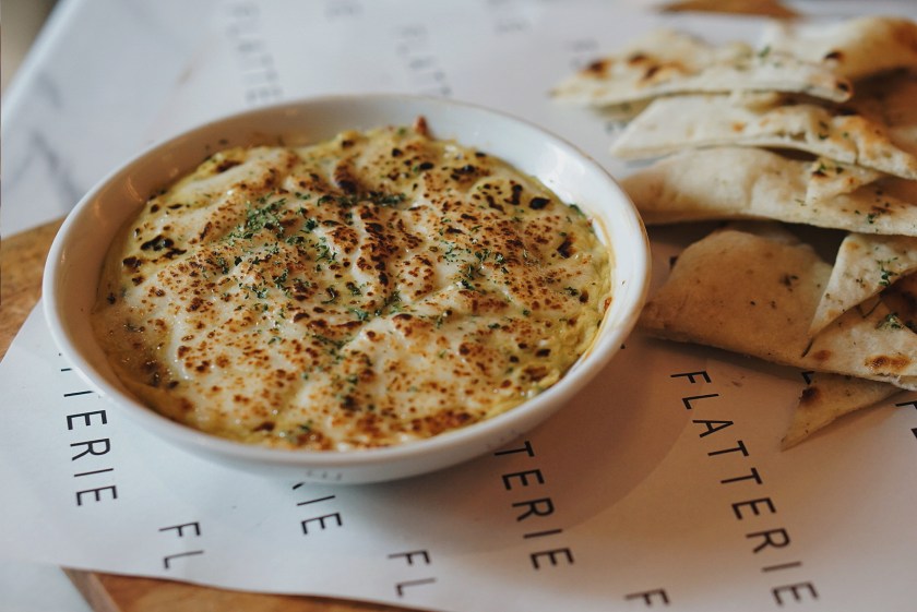 burgers-and-flatbreads-at-pound-x-flatterie-greenbelt-3