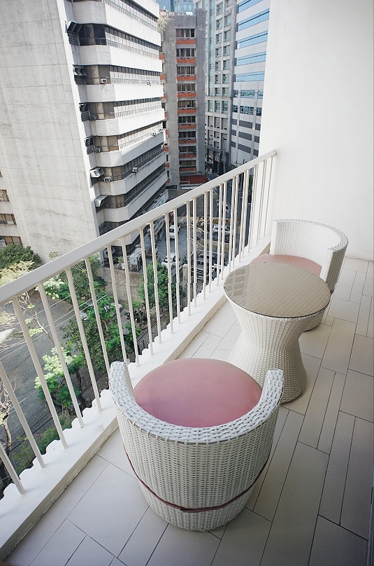 eatstaycation-at-the-picasso-boutique-serviced-residences