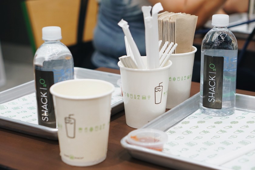 first-bite-of-shake-shack-philippines-central-square-bgc