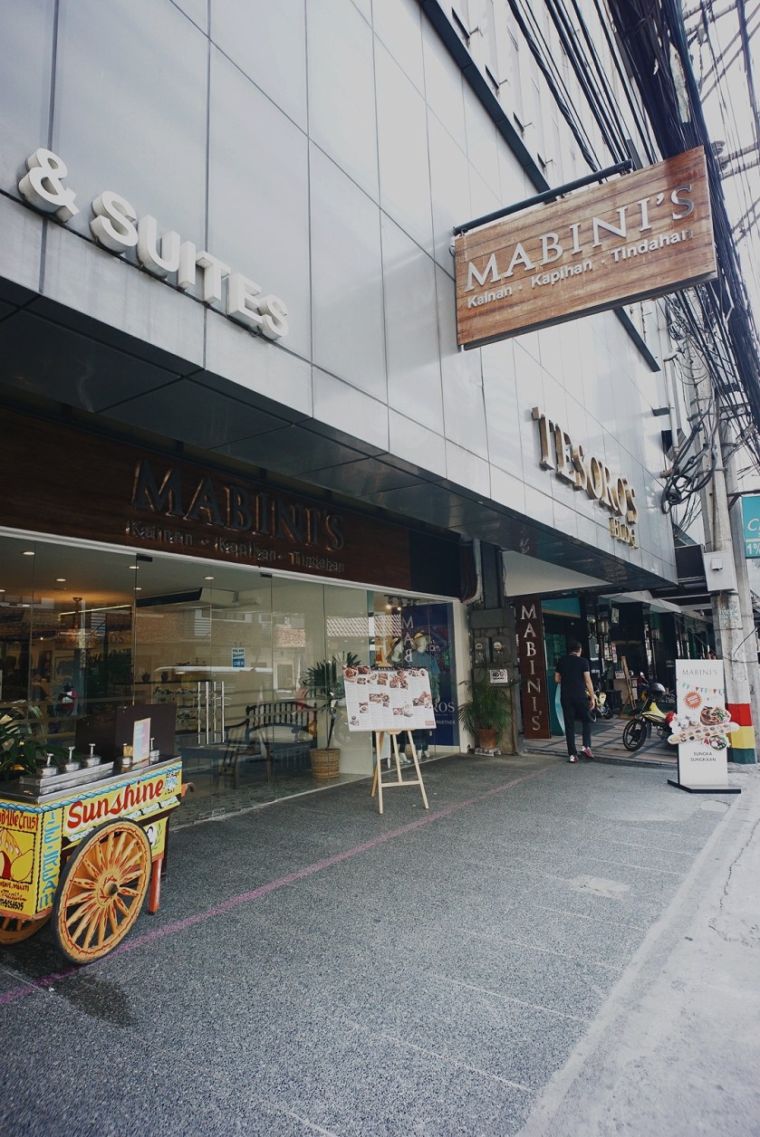 classic-filipino-food-at-mabinis-restaurant