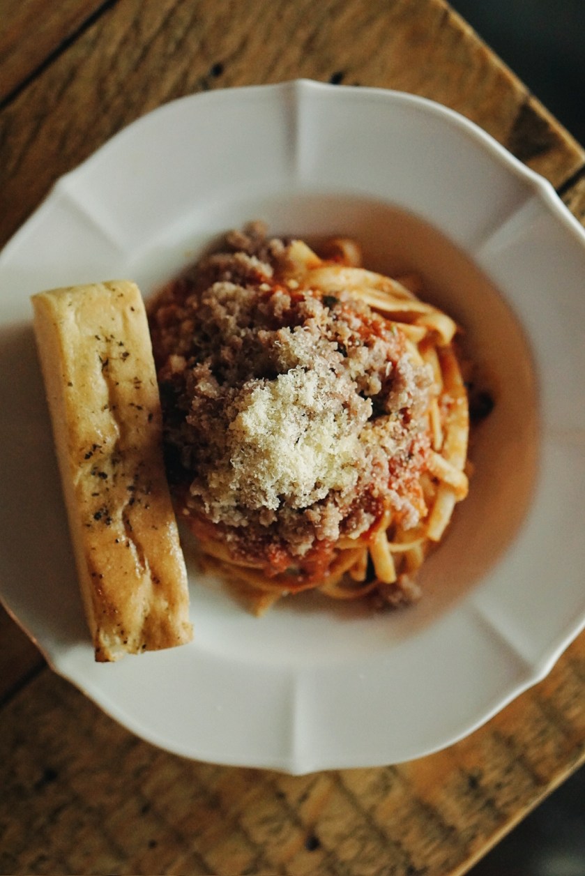 pomodoro-pizza-pasta-kitchen-kapitolyo-pasig-city