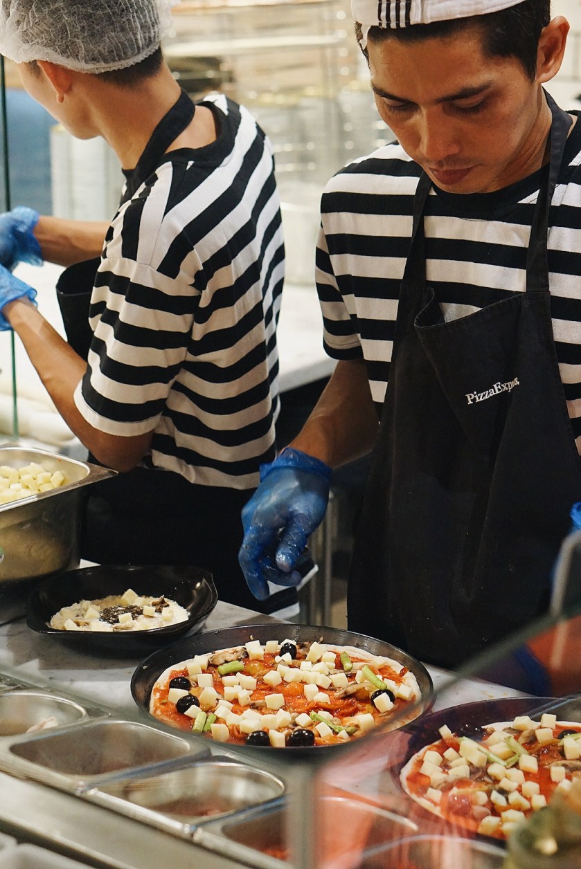 pizzaexpress-philippines-at-the-mega-fashion-hall