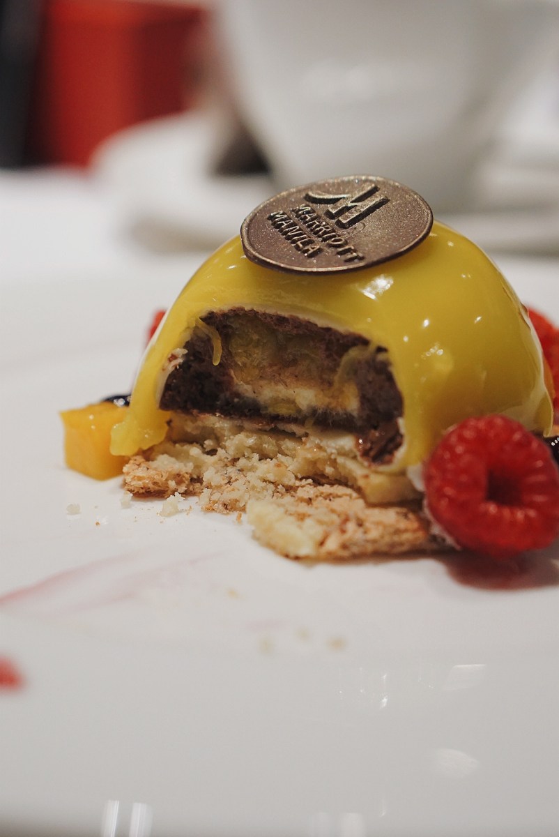 upside-down-dinner-at-the-manila-marriott-hotel