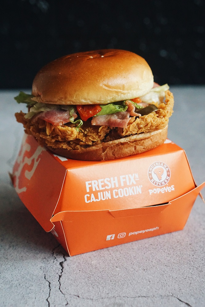 popeyes-philippines-new-spicy-chicken-sandwich