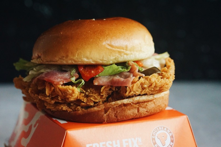 popeyes-philippines-new-spicy-chicken-sandwich